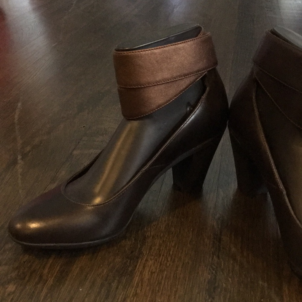 Camper Pumps - NWOB